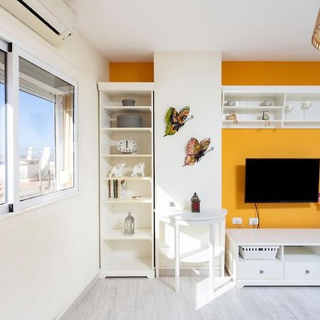 Home2Book Beachfront El Medano Exteriör bild