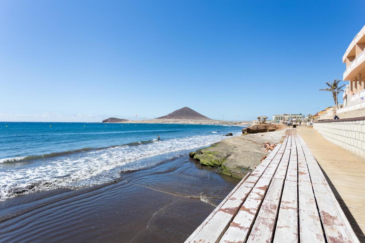 Home2Book Beachfront El Medano Exteriör bild
