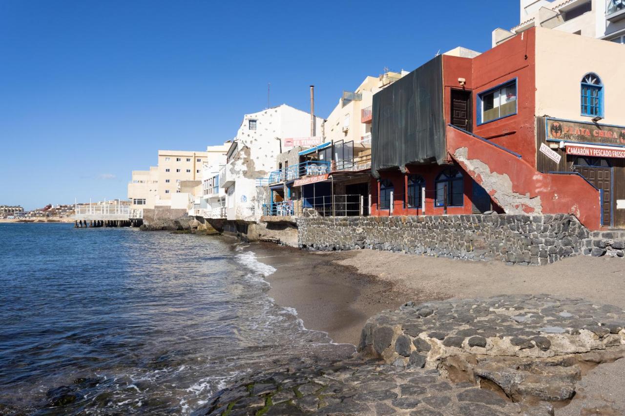 Home2Book Beachfront El Medano Exteriör bild