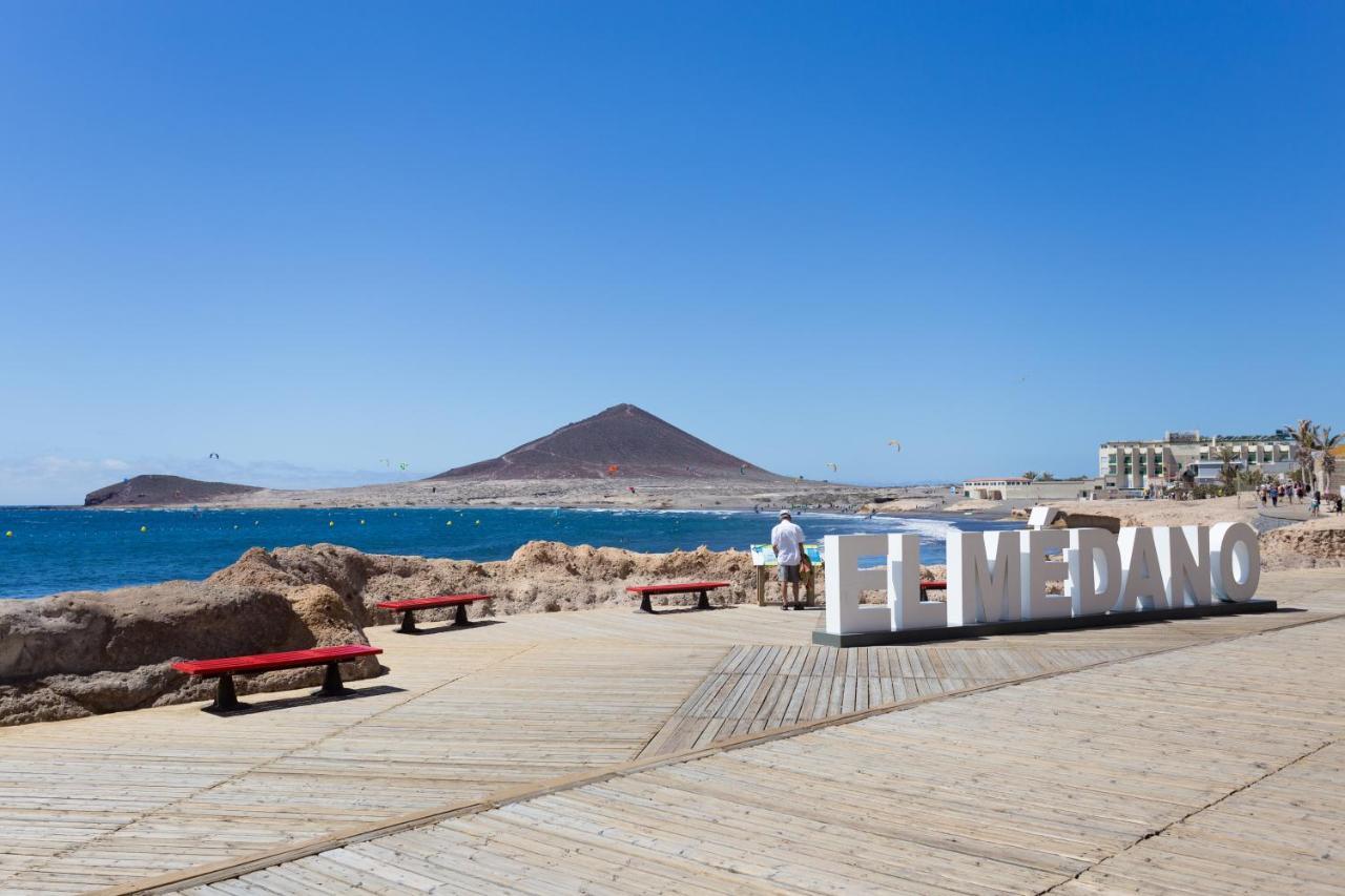 Home2Book Beachfront El Medano Exteriör bild